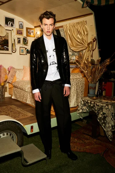 Look 44